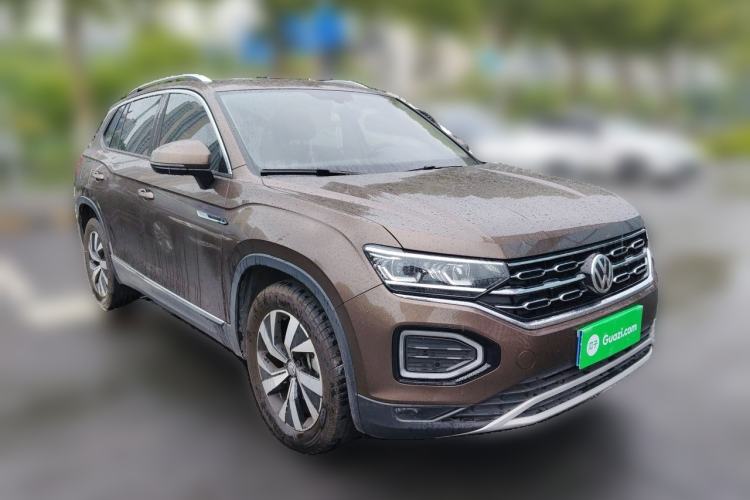 Used Volkswagen Tayron 2021 330TSI Two-Wheel Drive Luxury Connected Version Plus Front Right 45 Deg