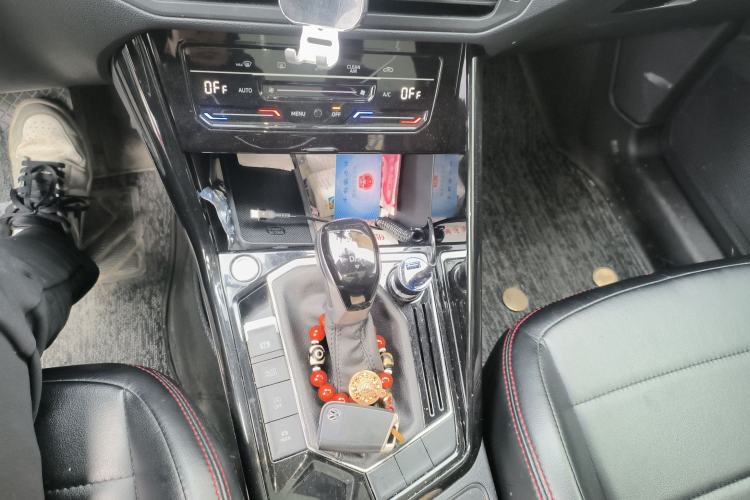 Used Volkswagen Tayron 2021 280TSI Two-Wheel Drive Luxury Smart Connectivity Version Gear Lever