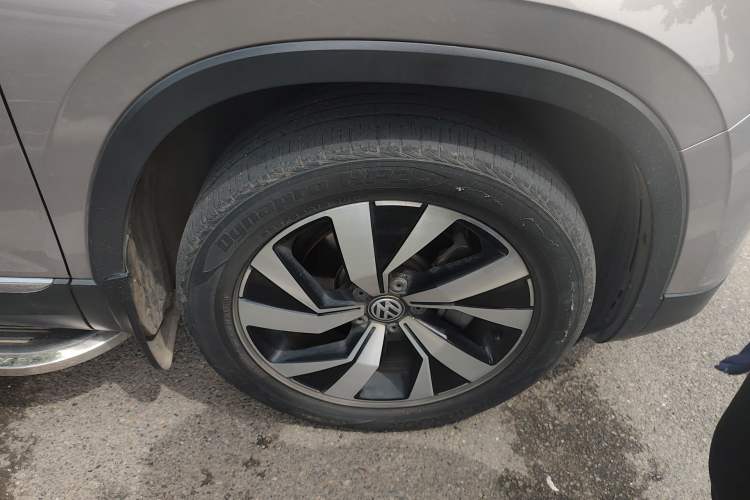 Used Volkswagen Tayron 2021 330TSI Two-Wheel Drive 30th Anniversary Edition Right Front Wheel Hub
