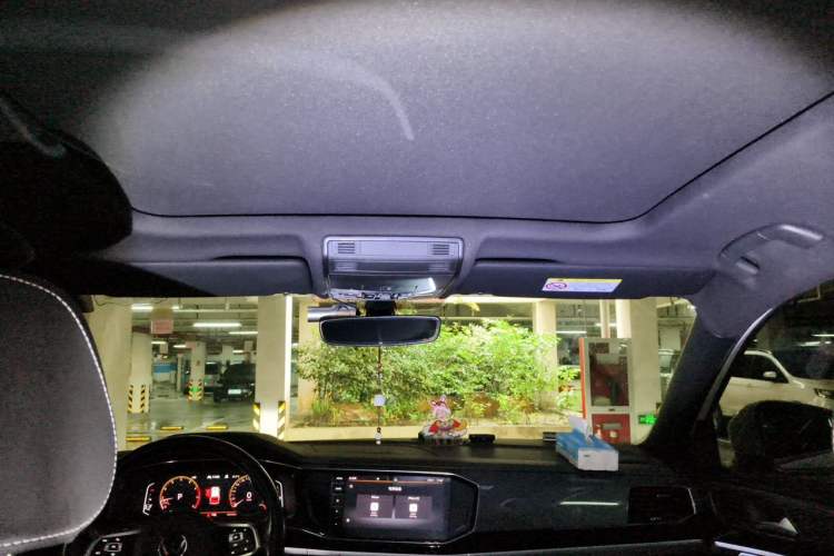 Used Volkswagen Tayron 2021 380TSI All-Wheel Drive R-Line Connected Version Headliner
