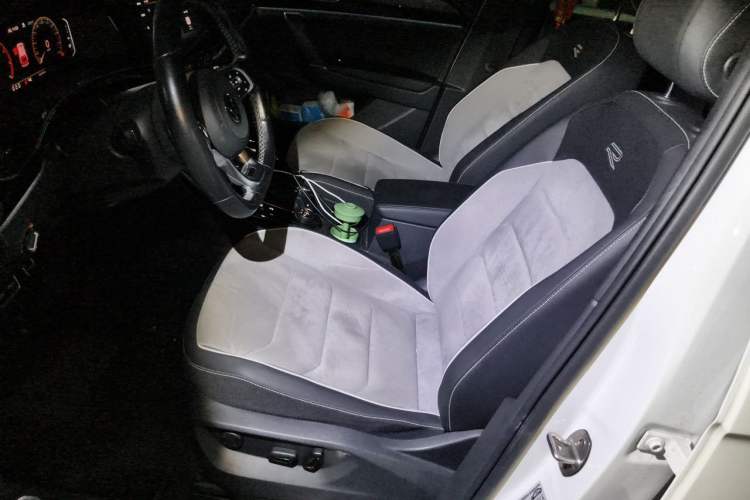 Used Volkswagen Tayron 2021 380TSI All-Wheel Drive R-Line Connected Version Left Front Seat