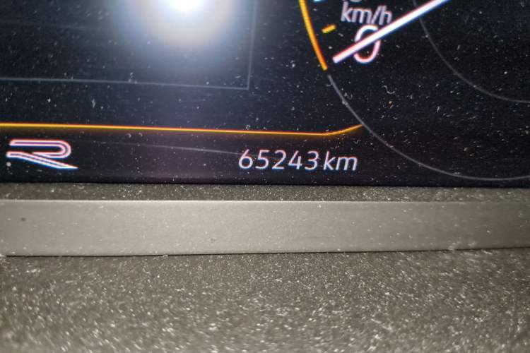 Used Volkswagen Tayron 2021 380TSI All-Wheel Drive R-Line Connected Version Odometer Close Up
