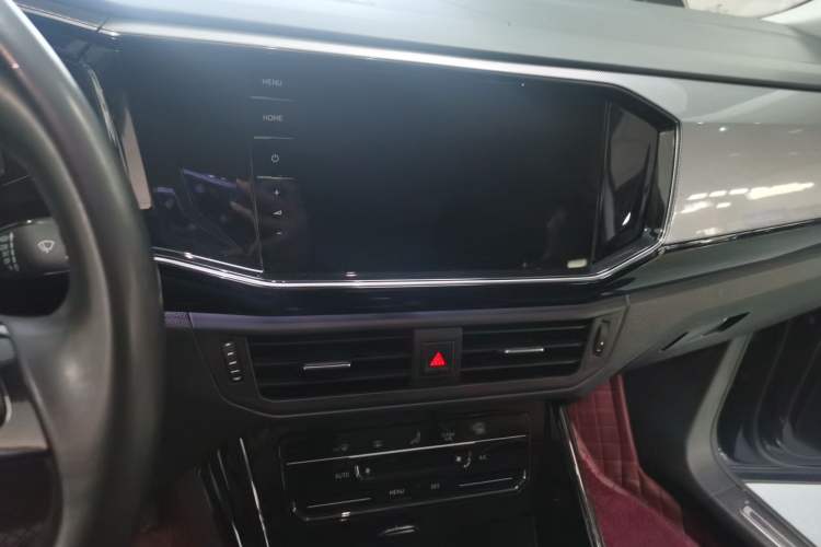 Used Volkswagen Tayron 2021 330TSI Two-Wheel Drive Luxury Smart Connectivity Version Audio And AC Panel
