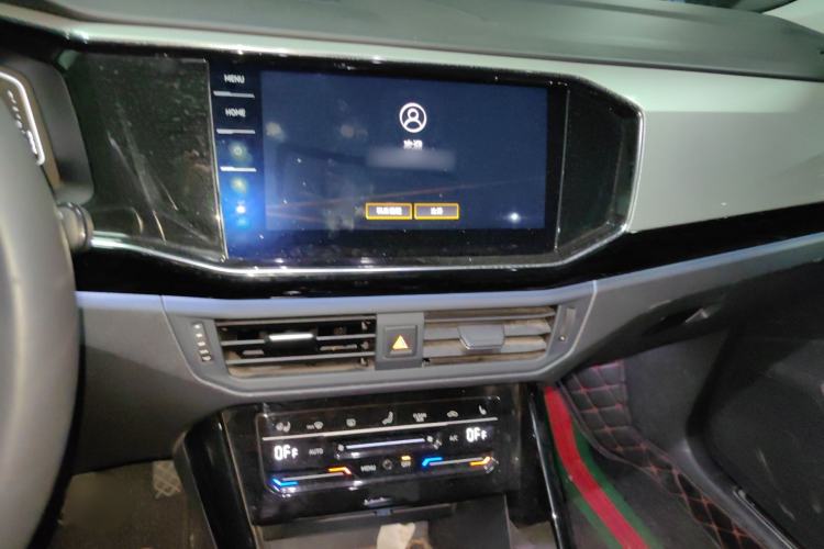 Used Volkswagen Tayron 2021 330TSI Two-Wheel Drive Luxury Connected Version Plus Audio And AC Panel