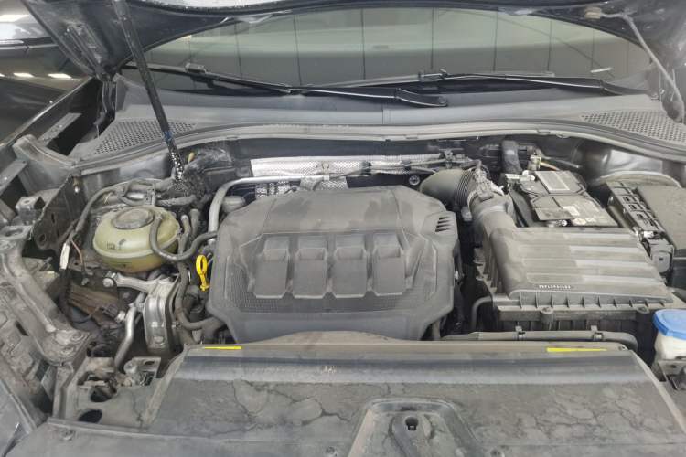 Used Volkswagen Tayron 2021 330TSI Two-Wheel Drive Luxury Smart Connectivity Version Engine Bay
