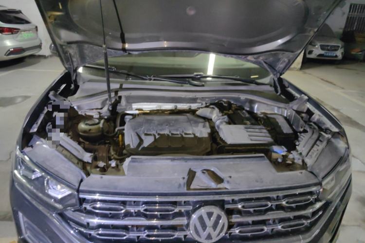 Used Volkswagen Tayron 2021 330TSI Two-Wheel Drive Luxury Connected Version Plus Engine Bay