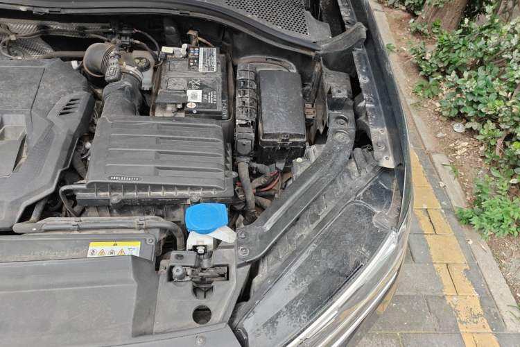 Used Volkswagen Tayron 2021 330TSI Two-Wheel Drive 30th Anniversary Edition Engine Bay Left