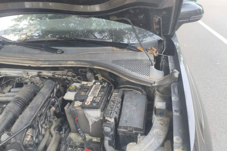 Used Volkswagen Tayron 2021 280TSI Two-Wheel Drive Luxury Smart Connectivity Version Engine Bay Left