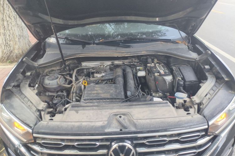 Used Volkswagen Tayron 2021 280TSI Two-Wheel Drive Luxury Smart Connectivity Version Engine Bay