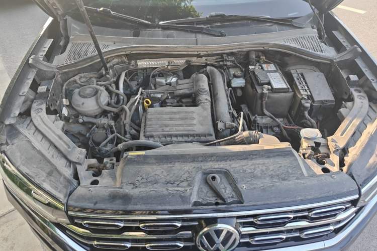Used Volkswagen Tayron 2021 280TSI Two-Wheel Drive Luxury Smart Connectivity Version Engine Bay