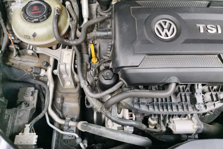 Used Volkswagen Tayron 2021 380TSI All-Wheel Drive R-Line Connected Version Engine Bay Right