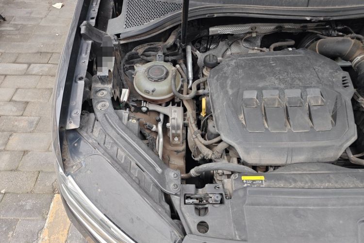 Used Volkswagen Tayron 2021 330TSI Two-Wheel Drive 30th Anniversary Edition Engine Bay Right