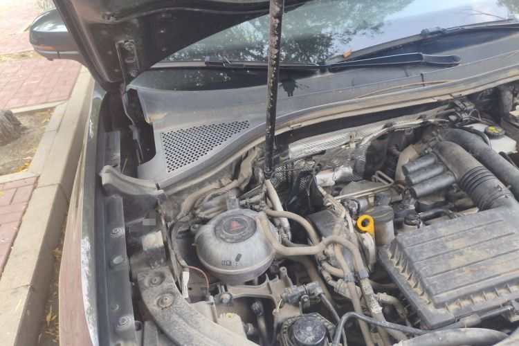 Used Volkswagen Tayron 2021 280TSI Two-Wheel Drive Luxury Smart Connectivity Version Engine Bay Right