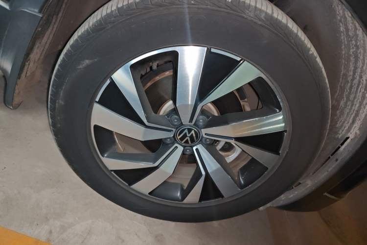 Used Volkswagen Tayron 2021 330TSI Two-Wheel-Drive 3rd Anniversary Limited Edition Exterior 1