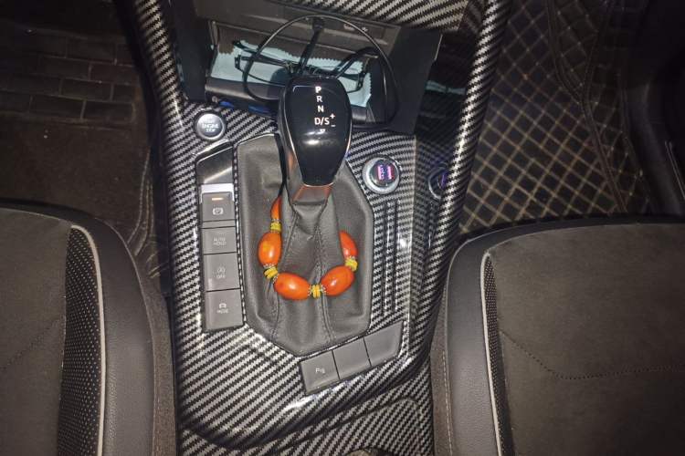 Used Volkswagen Tayron 2021 330TSI Two-Wheel Drive Luxury Smart Connectivity Version Gear Lever