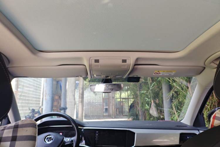 Used Volkswagen Tayron 2021 280TSI Two-Wheel Drive Luxury Smart Connectivity Version Headliner