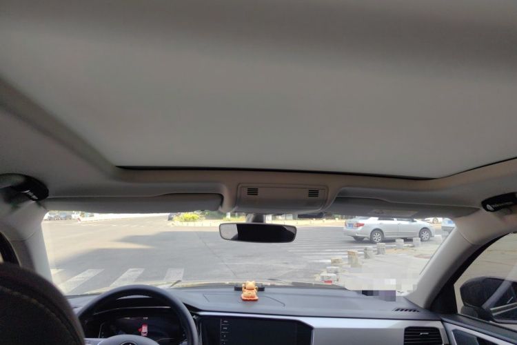 Used Volkswagen Tayron 2021 330TSI Two-Wheel Drive Luxury Smart Connectivity Version Headliner