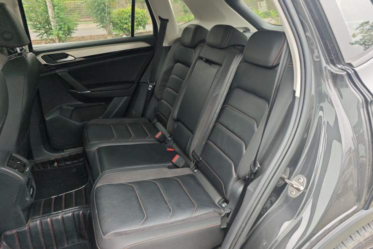 Used Volkswagen Tayron 2021 330TSI Two-Wheel Drive 30th Anniversary Edition Interior 4