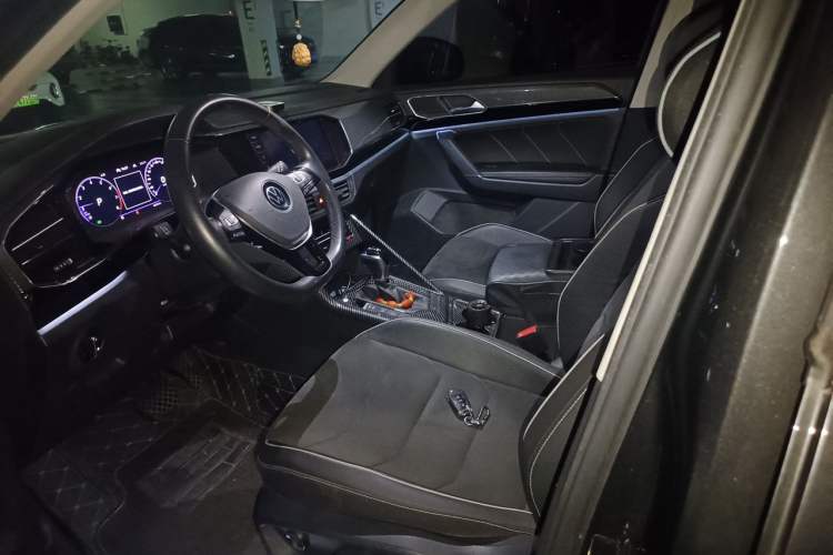 Used Volkswagen Tayron 2021 330TSI Two-Wheel Drive Luxury Smart Connectivity Version Left Front Seat