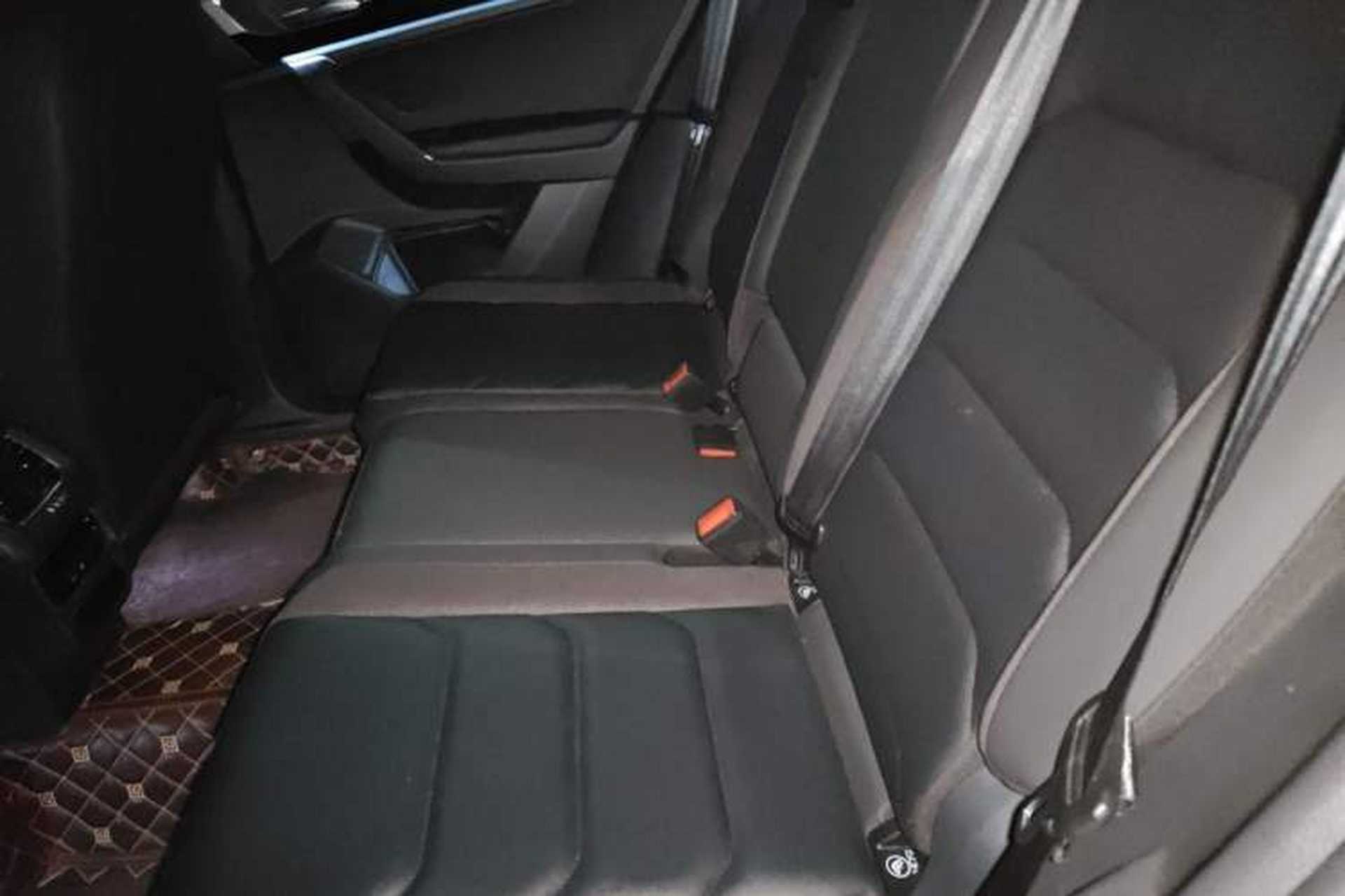 Used Volkswagen Tayron 2021 330TSI Two-Wheel-Drive 3rd Anniversary Limited Edition Left Rear Seat