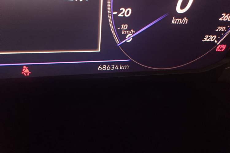 Used Volkswagen Tayron 2021 330TSI Two-Wheel Drive Luxury Smart Connectivity Version Odometer Close Up