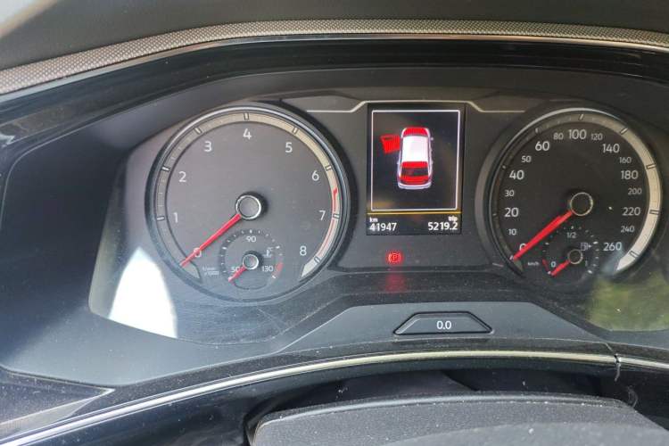 Used Volkswagen Tayron 2021 280TSI Two-Wheel Drive Luxury Smart Connectivity Version Odometer Close Up