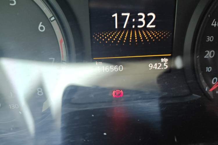 Used Volkswagen Tayron 2021 280TSI Two-Wheel Drive Luxury Smart Connectivity Version Odometer Close Up