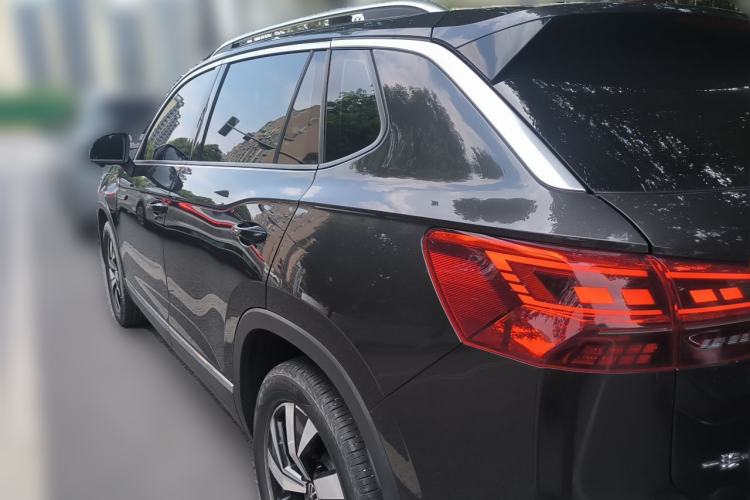 Used Volkswagen Tayron 2021 330TSI Two-Wheel-Drive 3rd Anniversary Limited Edition Rear Left 45 Deg
