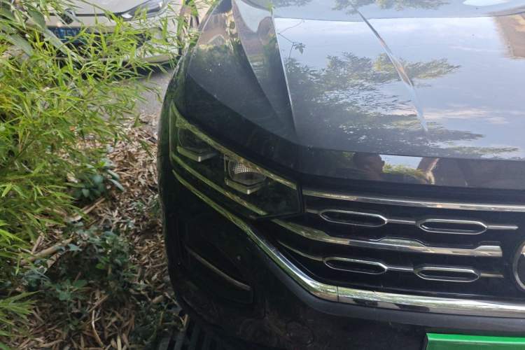 Used Volkswagen Tayron 2021 280TSI Two-Wheel Drive Luxury Smart Connectivity Version Right Front Headlight