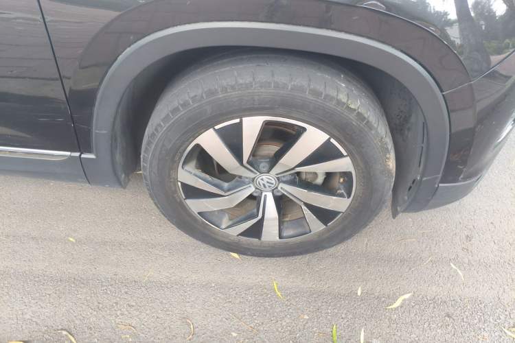 Used Volkswagen Tayron 2021 280TSI Two-Wheel Drive Luxury Smart Connectivity Version Right Front Wheel Hub
