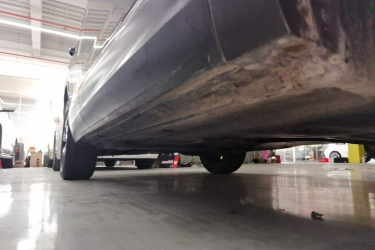 Used Volkswagen Tayron 2021 280TSI Two-Wheel Drive Luxury Smart Connectivity Version Right Side Sill