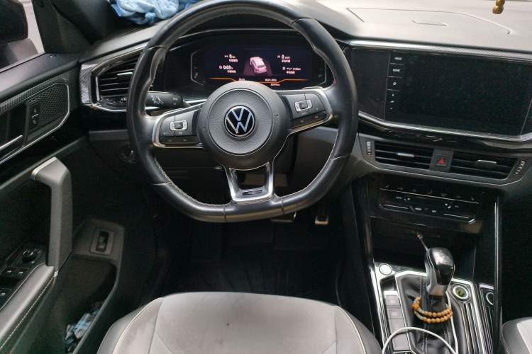 Used Volkswagen Tayron 2021 380TSI All-Wheel Drive R-Line Connected Version Steering Wheel