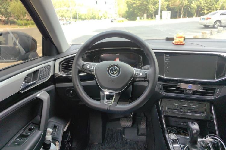 Used Volkswagen Tayron 2021 330TSI Two-Wheel Drive Luxury Smart Connectivity Version Steering Wheel