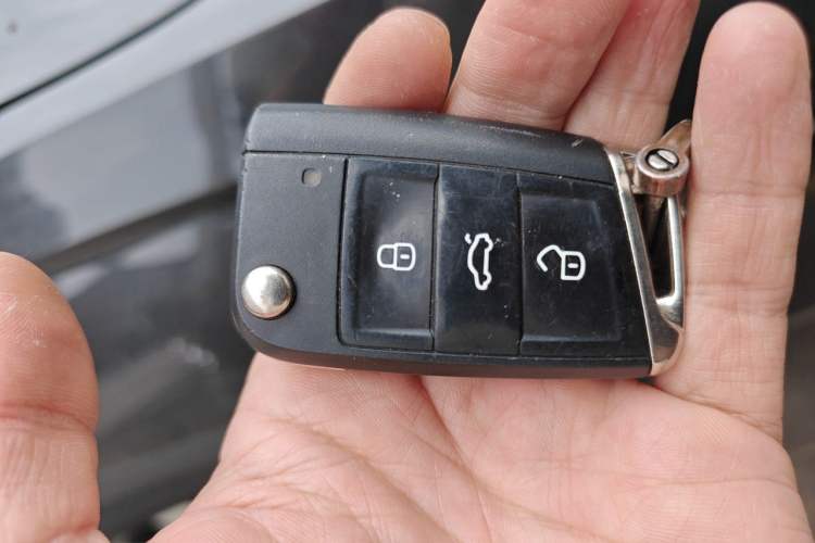 Used Volkswagen Tayron 2021 330TSI Two-Wheel Drive 30th Anniversary Edition Vehicle Key