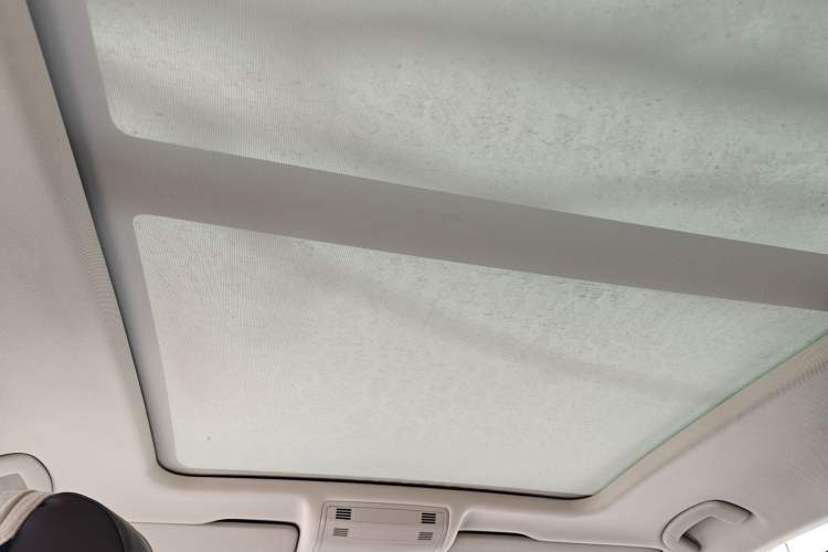 Used Volkswagen Tayron 2021 280TSI Two-Wheel Drive Luxury Smart Connectivity Version Headliner