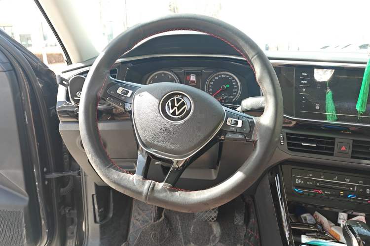 Used Volkswagen Tayron 2021 280TSI Two-Wheel Drive Luxury Smart Connectivity Version Steering Wheel