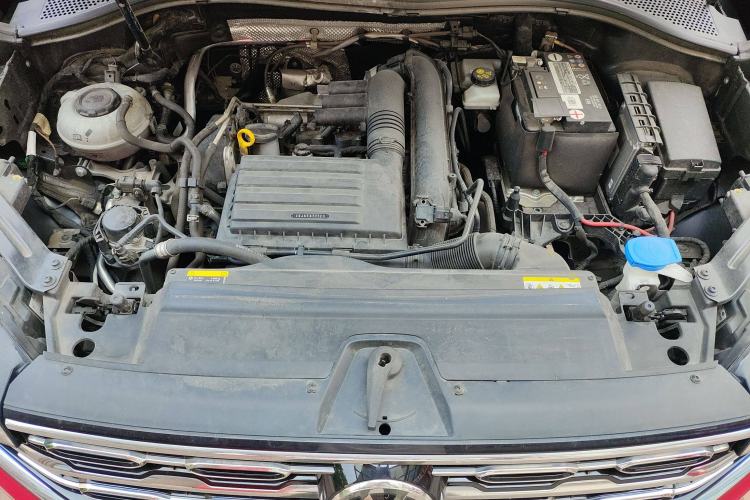 Used Volkswagen Tayron 2021 280TSI Two-Wheel Drive Luxury Smart Connectivity Version Engine Bay