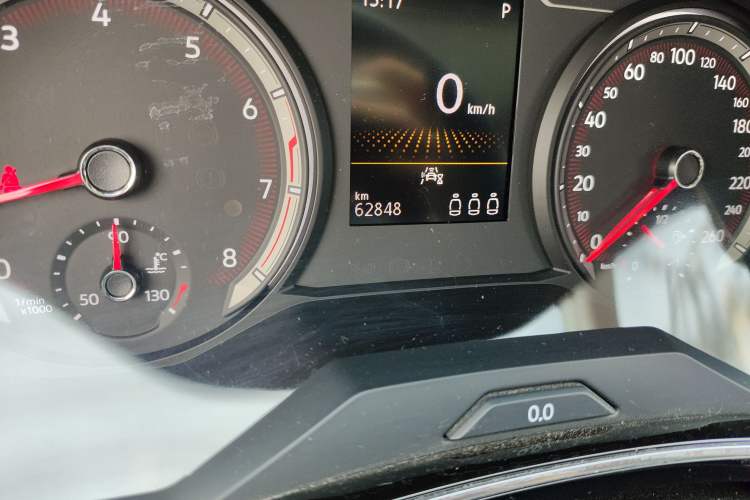 Used Volkswagen Tayron 2021 280TSI Two-Wheel Drive Luxury Smart Connectivity Version Odometer Close Up