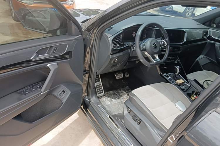 Used Volkswagen Tayron 2021 380TSI All-Wheel Drive R-Line Connected Version Driver Seat