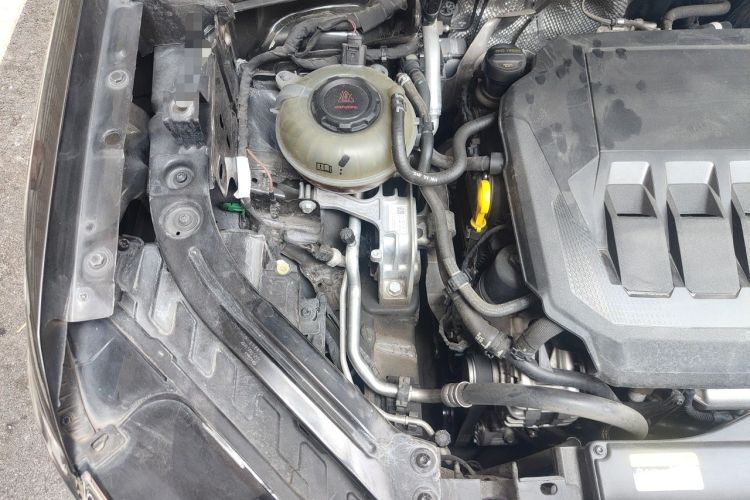 Used Volkswagen Tayron 2021 330TSI Two-Wheel-Drive 3rd Anniversary Limited Edition Engine Bay Right