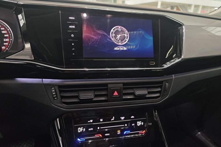 Used Volkswagen Tayron 2021 330TSI Two-Wheel Drive Luxury Smart Connectivity Version Audio And AC Panel
