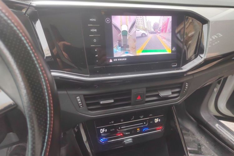Used Volkswagen Tayron 2021 280TSI Two-Wheel Drive Luxury Smart Connectivity Version Audio And AC Panel