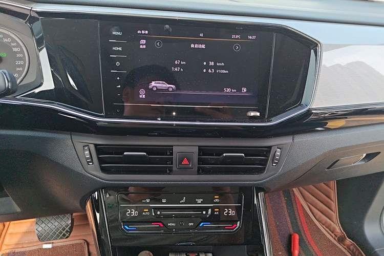 Used Volkswagen Tayron 2021 280TSI Two-Wheel Drive Luxury Smart Connectivity Version Audio And AC Panel