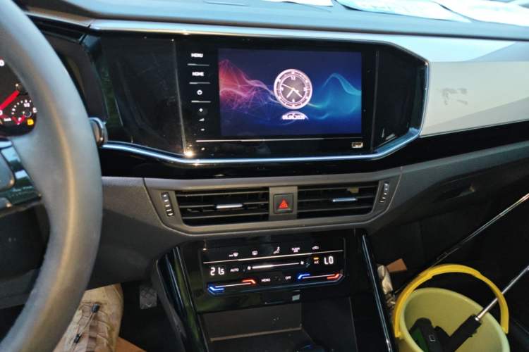 Used Volkswagen Tayron 2021 330TSI Two-Wheel Drive Luxury Smart Connectivity Version Audio And AC Panel
