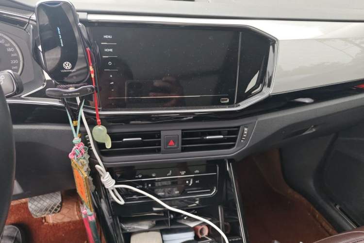 Used Volkswagen Tayron 2021 280TSI Two-Wheel Drive Luxury Smart Connectivity Version Audio And AC Panel