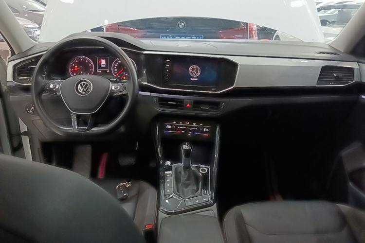 Used Volkswagen Tayron 2021 330TSI Two-Wheel Drive Luxury Smart Connectivity Version Center Console