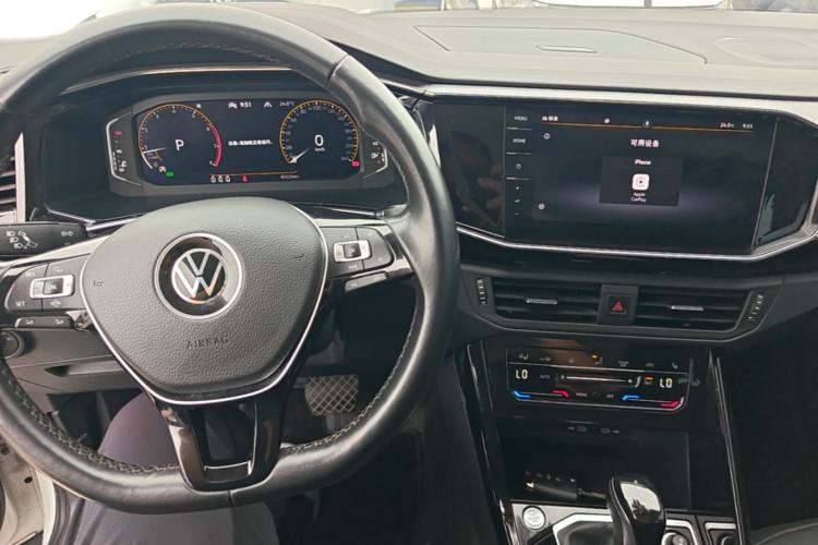 Used Volkswagen Tayron 2021 330TSI Two-Wheel Drive Luxury Connected Version Plus Center Console