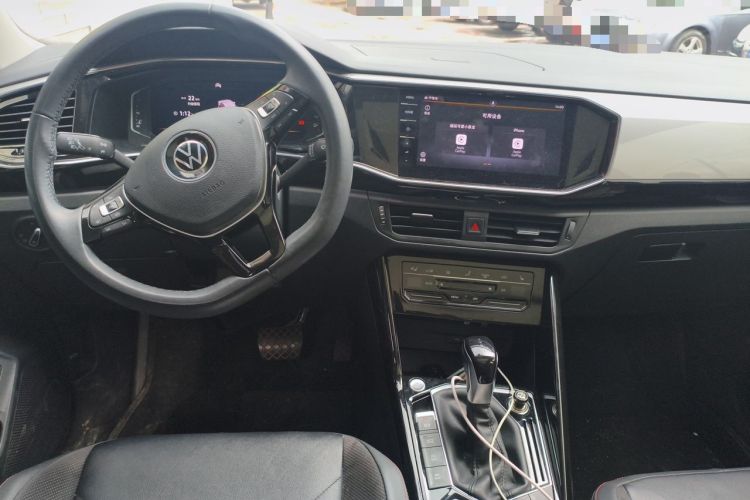 Used Volkswagen Tayron 2021 330TSI Two-Wheel Drive Luxury Connected Version Plus Center Console