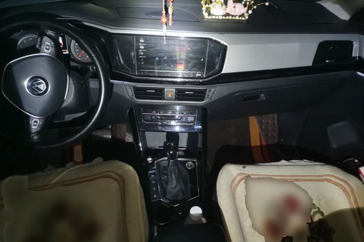 Used Volkswagen Tayron 2021 280TSI Two-Wheel Drive Luxury Smart Connectivity Version Center Console