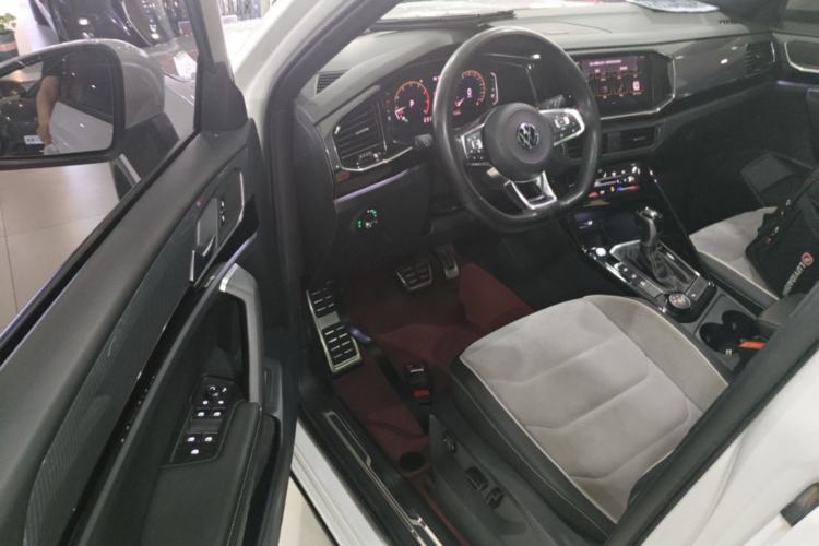 Used Volkswagen Tayron 2021 380TSI All-Wheel Drive R-Line Connected Version Driver Seat